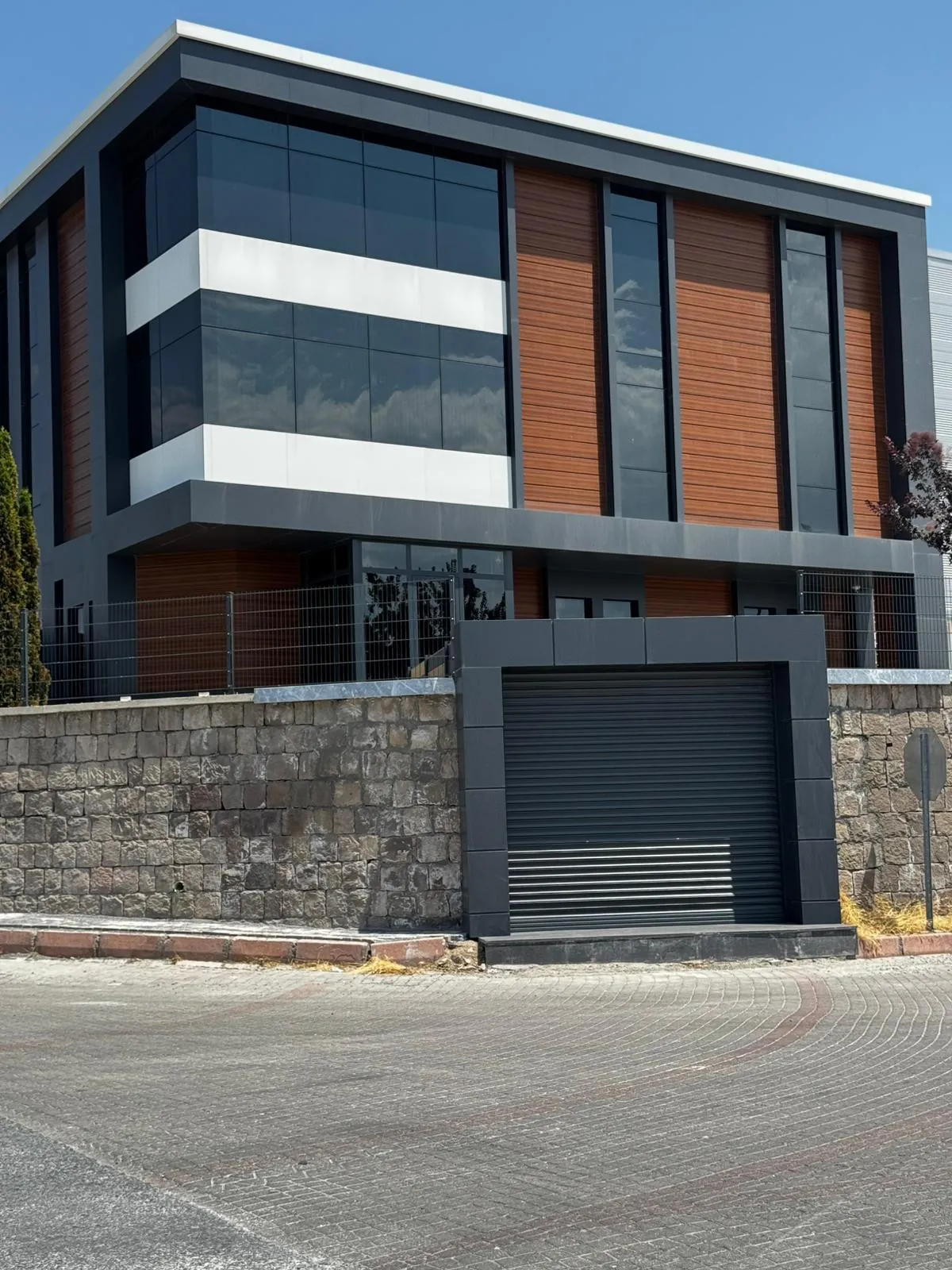 Sanayi Bölgesi Ofis Binası