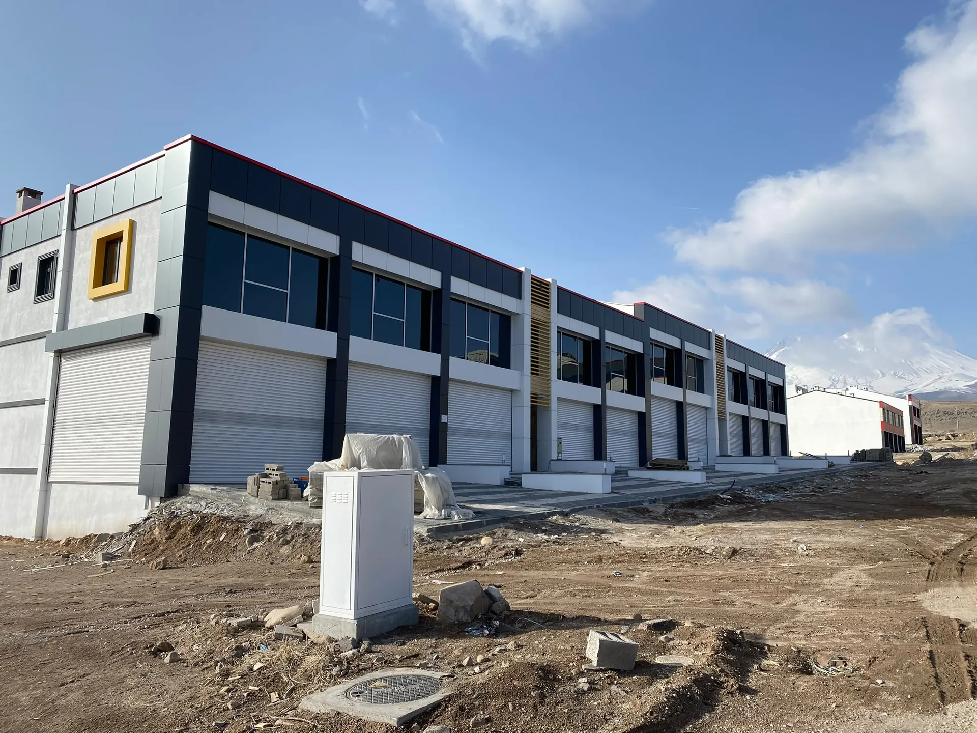 Sanayi Sitesi Dükkânları Kompozit Cephe