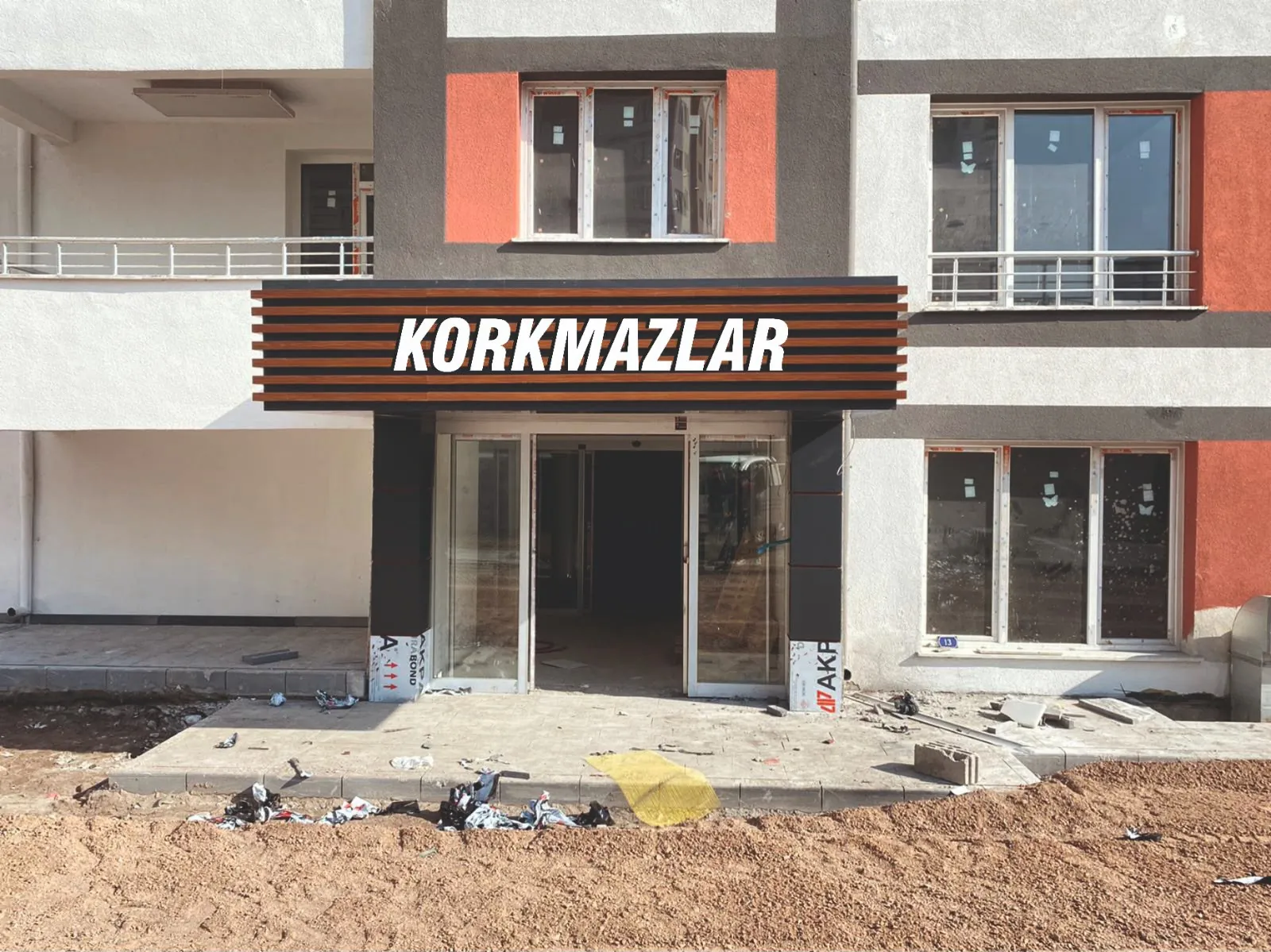 Korkmazlar Konut Girişi