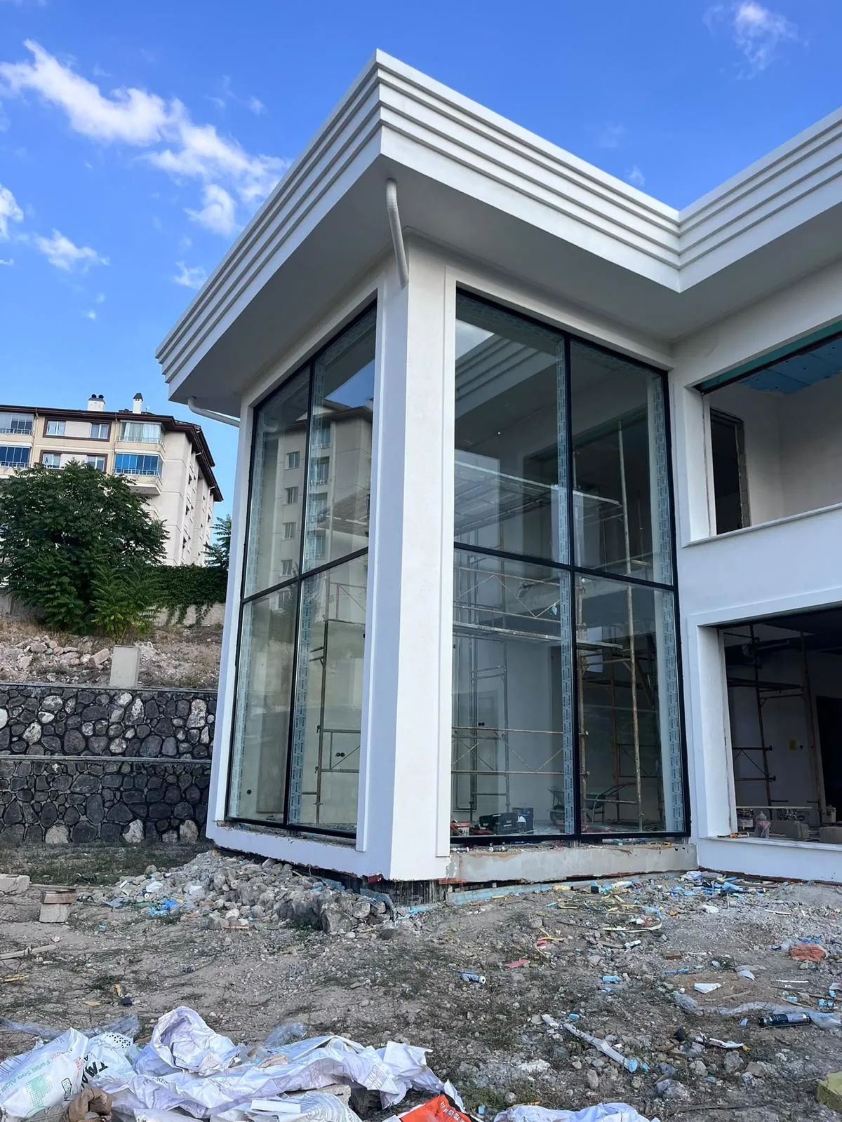 Villa Köşe Cam Cephe