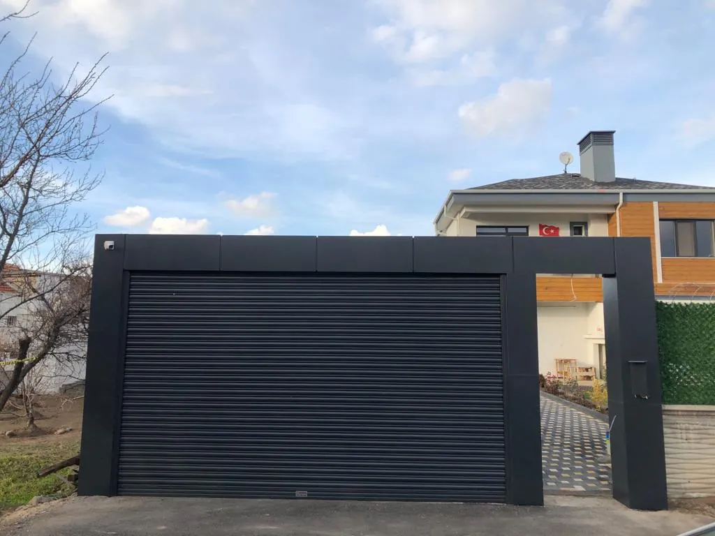 Ahşap Desenli Detaylı Garaj Kepengi